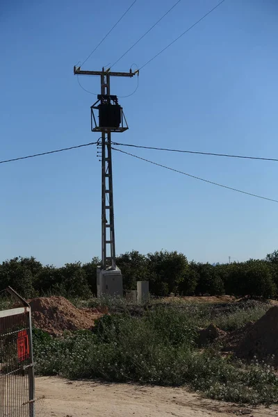 Μετασχηματιστής στον ιστό — Φωτογραφία Αρχείου