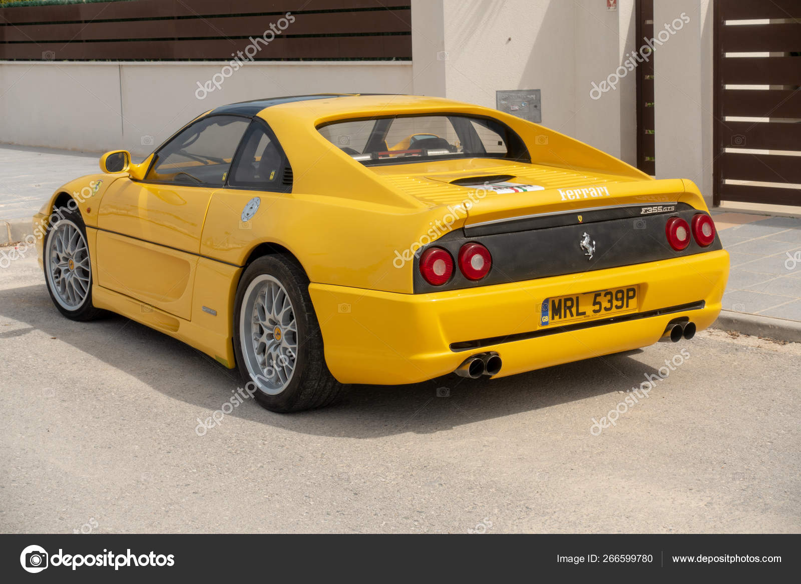 Ferrari F355 Gts – Стоковое Редакционное Фото © Stuart49 #266599780