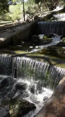 Parkta su özelliği