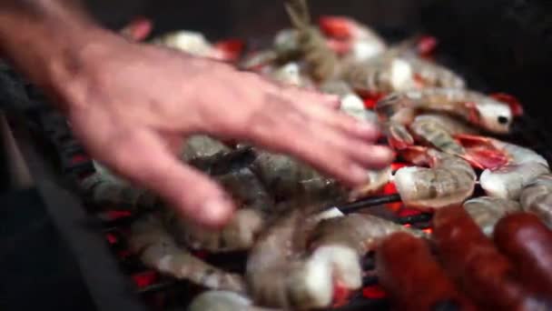 Час барбекю в Іспанії — стокове відео