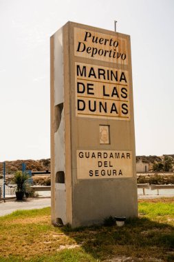 marina tekneler yatlar