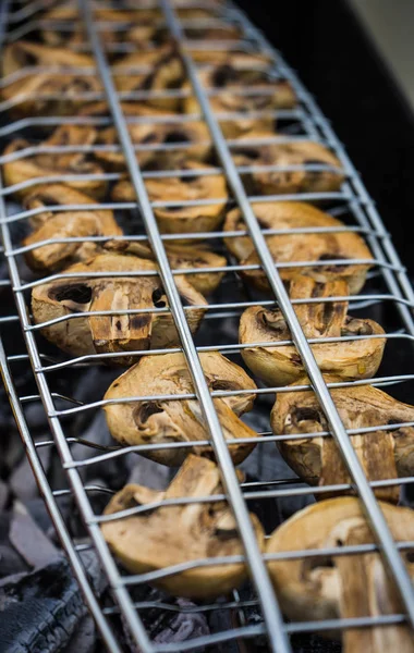 Funghi Una Griglia Come Concetto Cibo Sano — Foto Stock