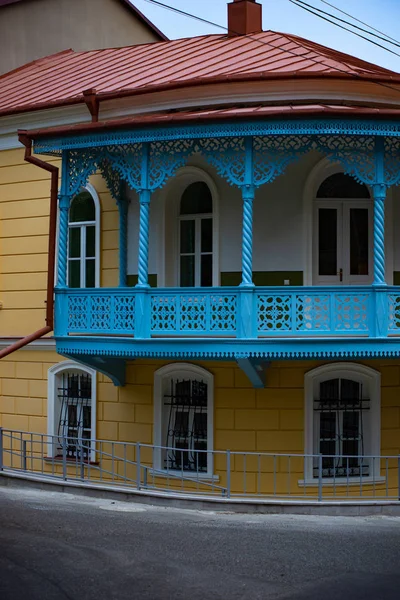 Híres Kék Faragott Erkély Belvárosában Tbiliszi Georgia — Stock Fotó