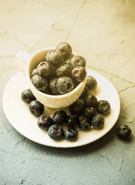 Ripe Organic Bilberries Dark Wooden Table Copyspace Organic Food Concept — Stock Photo, Image