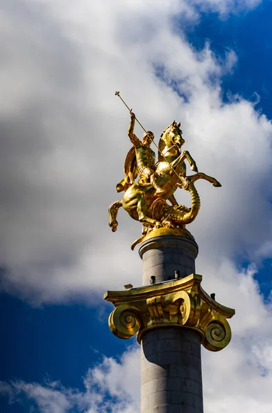 Tbilisi Georgia 2018 Octubre Estatua San Jorge Plaza Libertad Durante — Foto de Stock