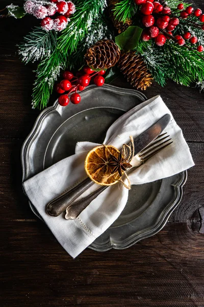 Rustik Dukning För Semester Julbord Mörka Träbord Med Kopia Utrymme — Stockfoto