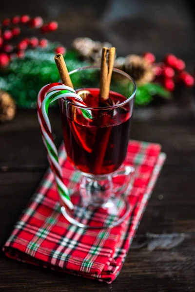 Mulled Wine Cinnamon Anise Star Spices Glass Christmas Holiday Concept — Stock Photo, Image