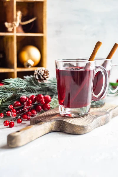 Traditional Winter Drink Mulled Wine Christmas Decorations White Rustic Background — Stock Photo, Image