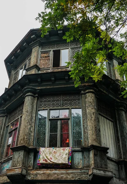 Традиционные Резные Балконы Исторической Части Тбилиси Грузия — стоковое фото
