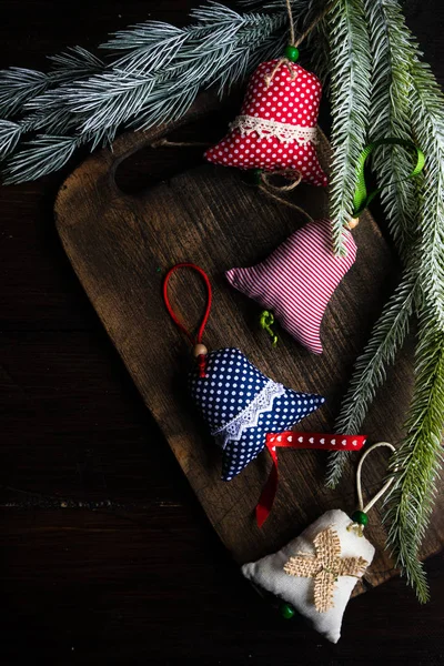 Concepto Tarjeta Navidad Con Decoración Hecha Mano Sobre Fondo Madera —  Fotos de Stock