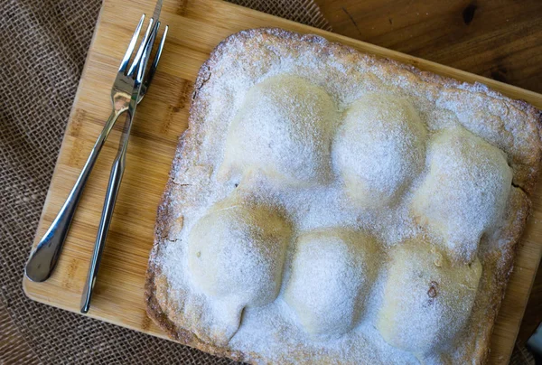 Alma Torta Desszert Fahéj Rúd Csésze Tea Citrommal — Stock Fotó