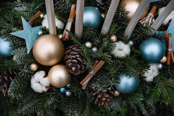 Noel Kart Kavramı Üzerinde Rustik Koyu Ahşap Arka Plan Ile — Stok fotoğraf