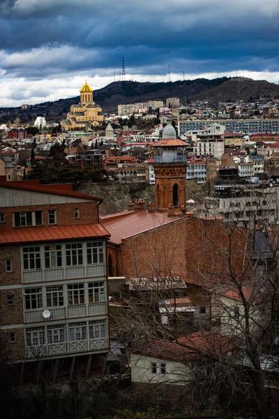 Híres Nézetet Narikala Kastély Mecset Sameba Székesegyház Régi Tbilisi Grúzia — Stock Fotó