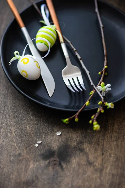 Configuração de mesa para jantar de Páscoa — Fotografia de Stock