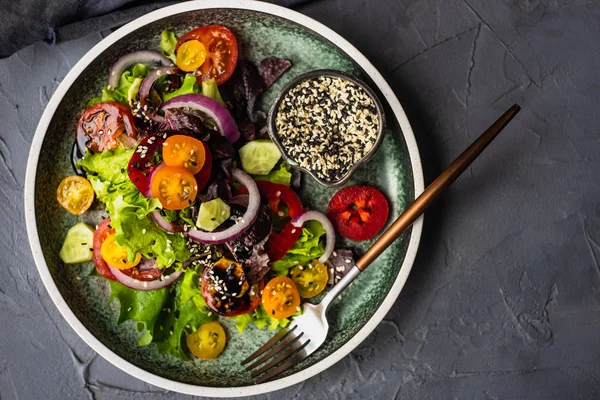 Ensalada de verduras ecológicas —  Fotos de Stock