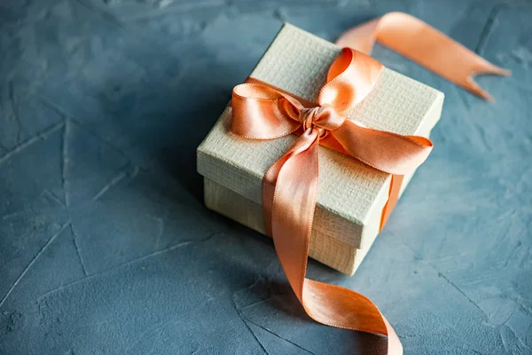 Gift box koncept — Stockfoto