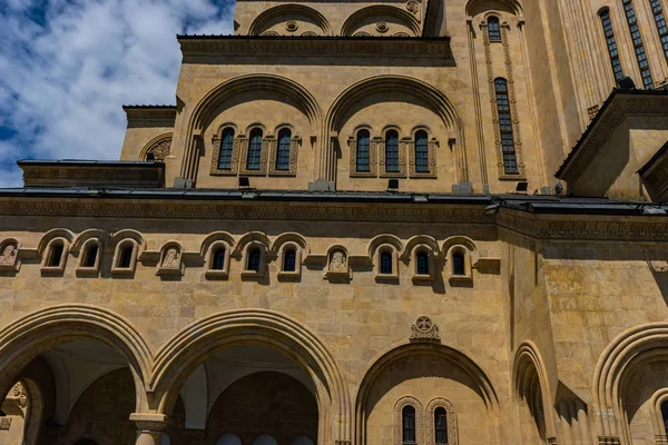 Sameba-kathedraal in tbilisi, Georgië — Stockfoto