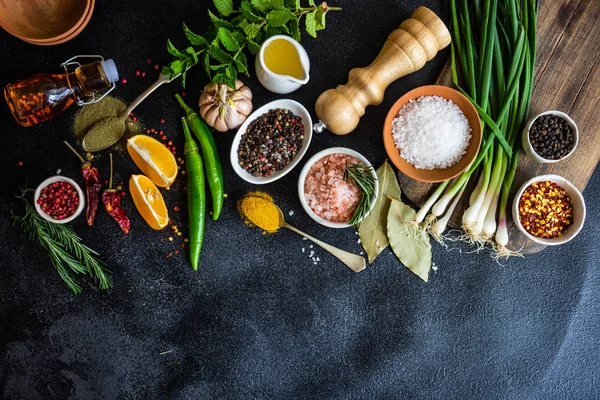 Geleneksel gürcü baharat çerçevesi — Stok fotoğraf