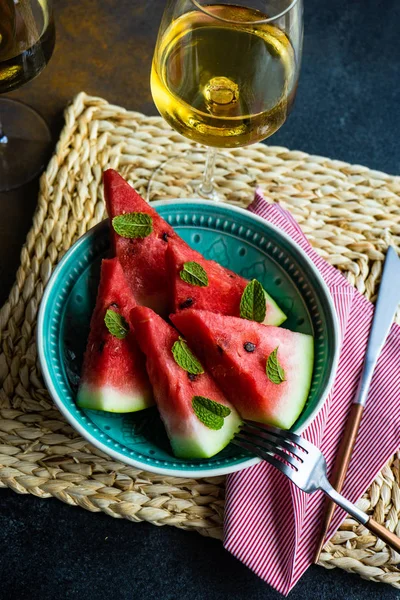 Organic food concept with watermelon — Stock Photo, Image