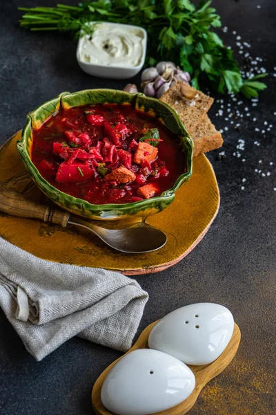 Oekraïense rode bieten soep Borsjt — Stockfoto