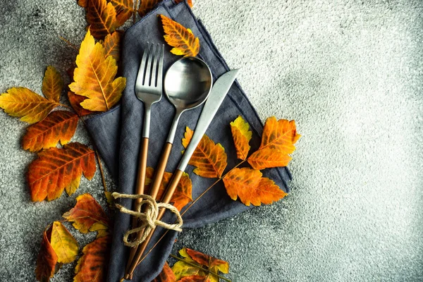 Herbstliche Tischdekoration — Stockfoto