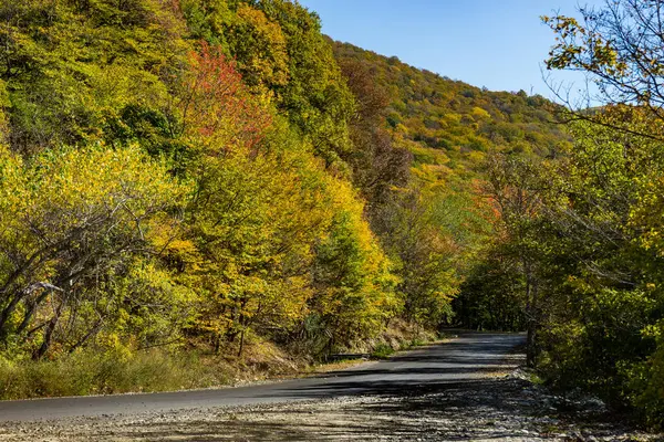 Paisagem montanhosa outonal — Fotografia de Stock