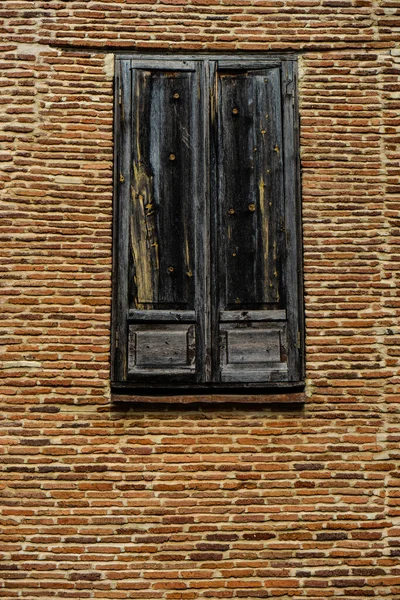 古いシガニの窓と壁 ジョージアの周りの旅行 — ストック写真