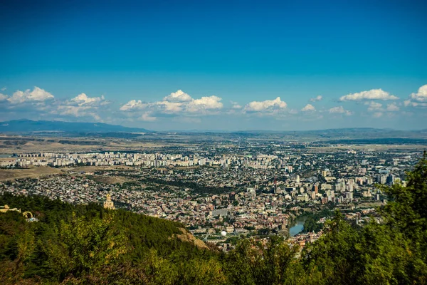 Tbilisi Cityscape Από Την Κορυφή Του Βουνού Mtatsminda Ταξιδιωτική Κάρτα — Φωτογραφία Αρχείου