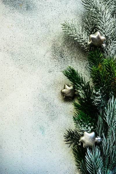 Concepto Tarjeta Navidad Marco Hecho Con Ramas Árbol Hoja Perenne —  Fotos de Stock