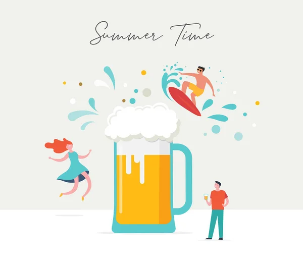 Cena de verão, grupo de pessoas, família e amigos se divertindo em torno de uma cerveja enorme, surfando, nadando na piscina, bebendo bebida gelada, brincando na praia — Vetor de Stock