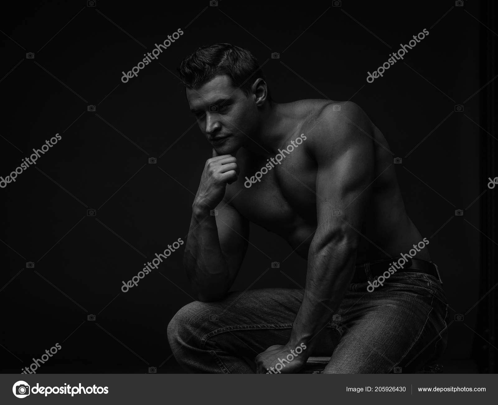 Giovane nero nudo pic
