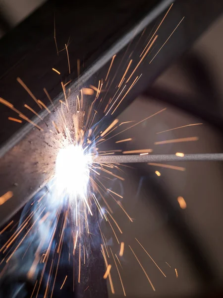 Close Electric Welding Spot Producing High Temperature Sparks — Stock Photo, Image