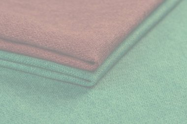 Buruşuk kumaş arka plan ve doku. Soyut arkaplan, boş şablon. Seçici odak.