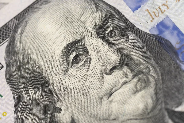 Benjamin Franklin Billetes Cien Dólares Enfoque Selectivo —  Fotos de Stock