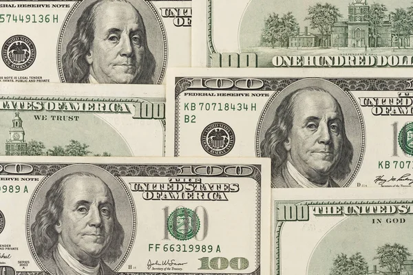Dinero en efectivo. Antecedentes con billetes americanos de cien dólares . —  Fotos de Stock