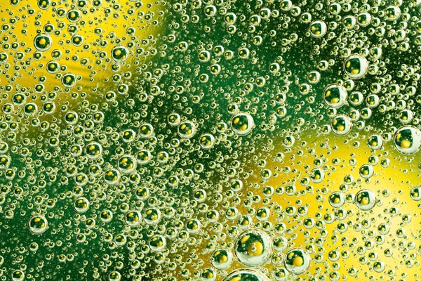 석유 원과 관련 된 녹색 바탕을 뚜렷이 드러내라 . — 스톡 사진