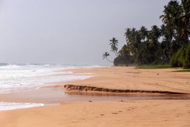 Zaman kum plaj ve okyanus sakin ol