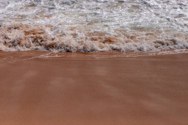 Zaman kum plaj ve okyanus sakin ol