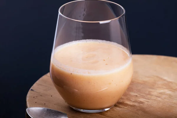 Glass of fresh fruit smoothie — Stock Photo, Image