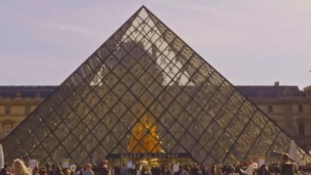 Calendário do Louvre — Vídeo de Stock