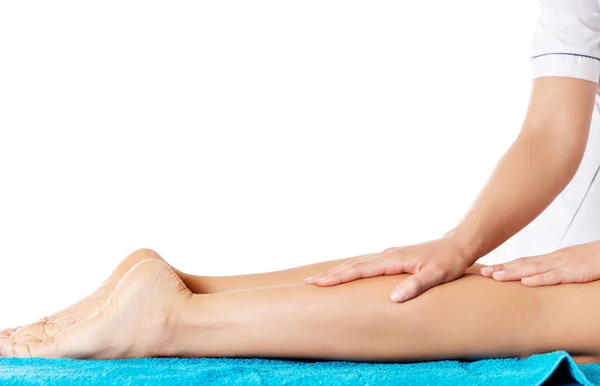 Kobieta mająca masaż ciała w salonie spa. Koncepcja pielęgnacji. — Zdjęcie stockowe