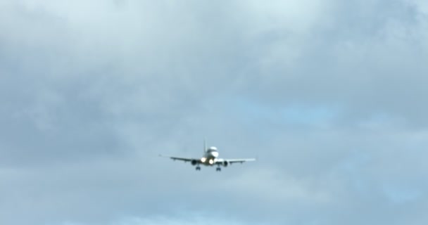 混合飞机在飞行 — 图库视频影像
