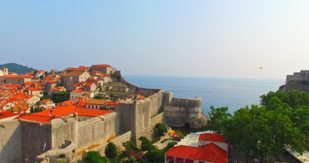 Eski şehir Dubrovnik çatılar — Stok video