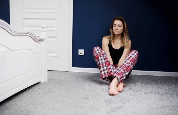 Lonely and thoughtful woman — Stock Photo, Image