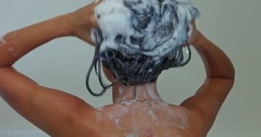 Hasarlı saçlar için şampuan