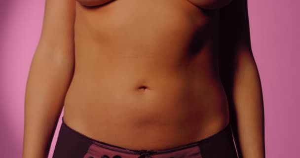 Женское тело, симптомы pms — стоковое видео