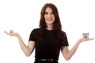 Ev tahvili satmak ya da korumak