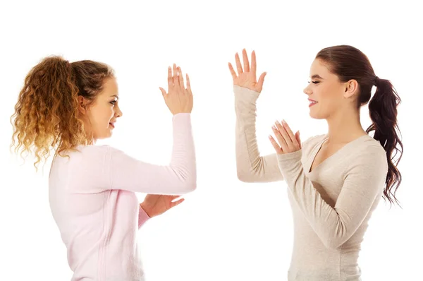 Girlfriends laughing and having fun — Stock Photo, Image