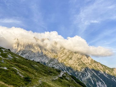 Alplerdeki Kaiser Dağları, Tyrol, Avusturalya