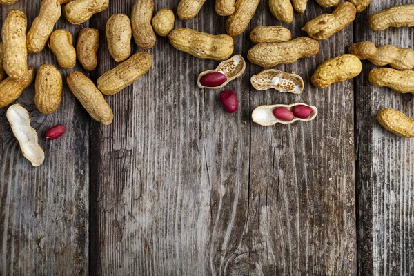 Cacahuetes Sobre Fondo Madera Deliciosas Saludables Nueces Cerca Lugar Para — Foto de Stock